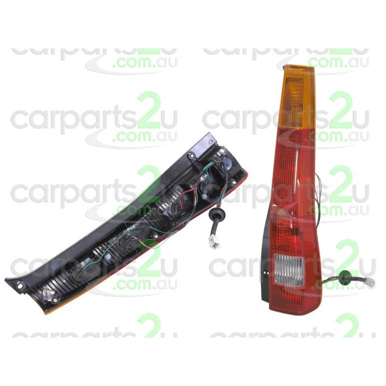 Honda CR-V RD Wagon Right Tail Light (12/2001 to 9/2004)