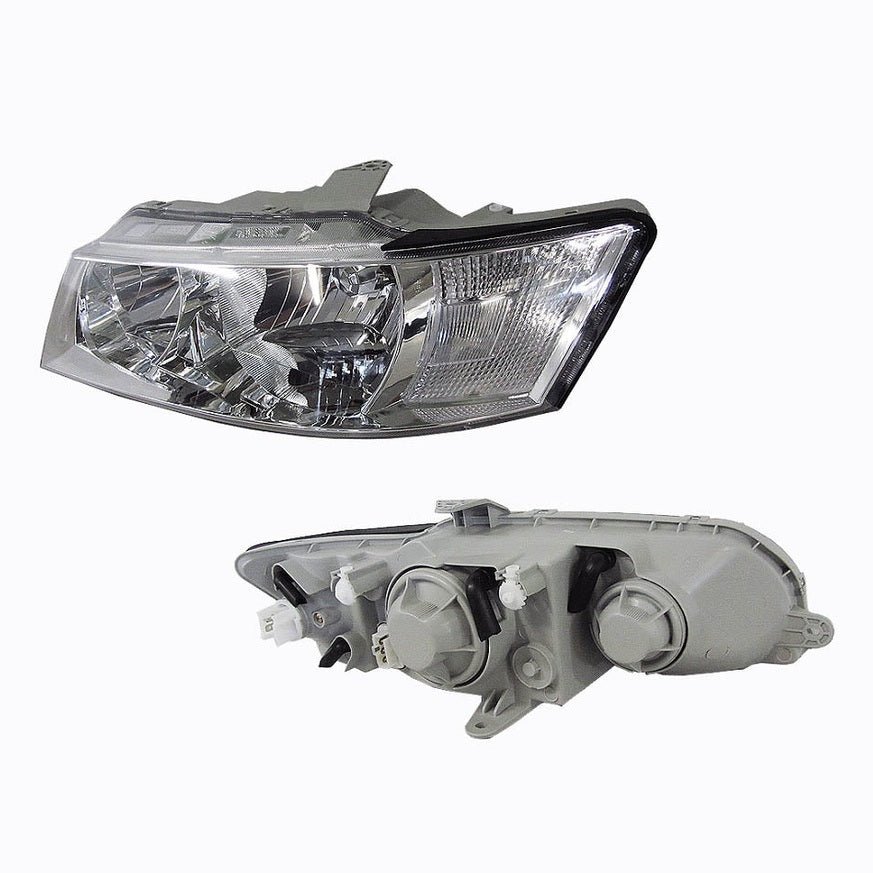 Holden Commodore VZ Executive Acclaim Left Headlight, Chrome Reflector (8/2004 to 9/2007)