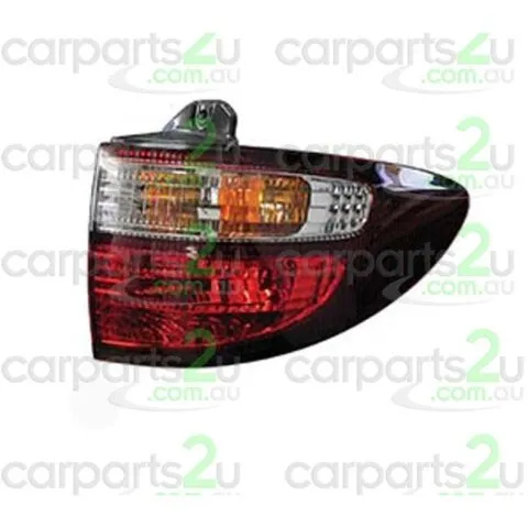 Right Tail Light for Toyota Tarago ACR30 Wagon (2/2000 to 4/2003)