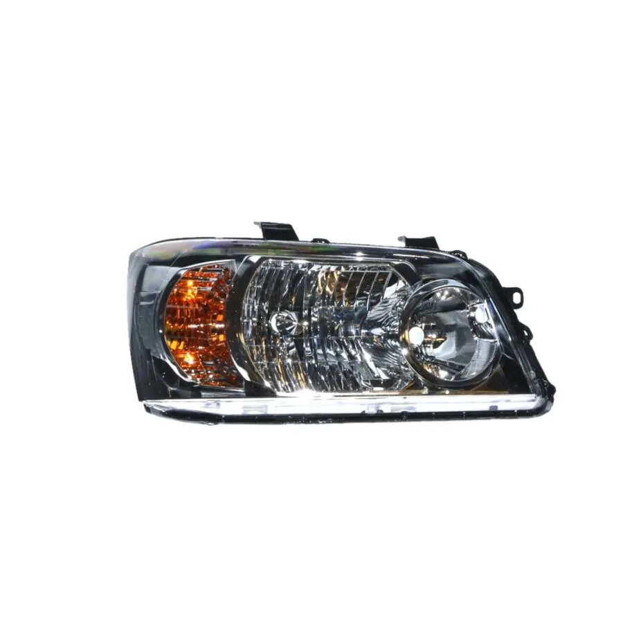 Toyota Kluger MCU28 Wagon Right Headlight (8/2003 to 8/2007)