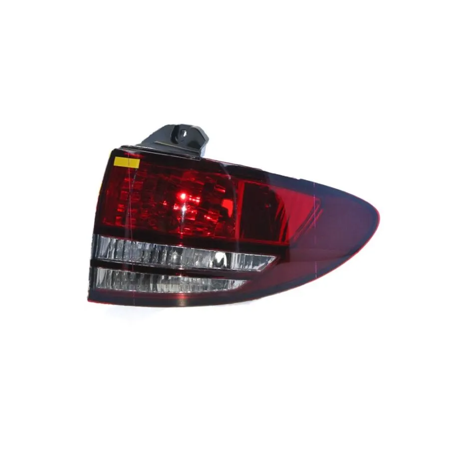 Toyota Tarago ACR30 Wagon Right Tail Light (4/2003 to 12/2005)